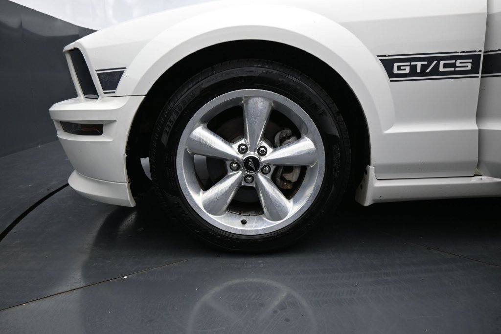 Used 2007 Ford Mustang GT Premium RWD image 24