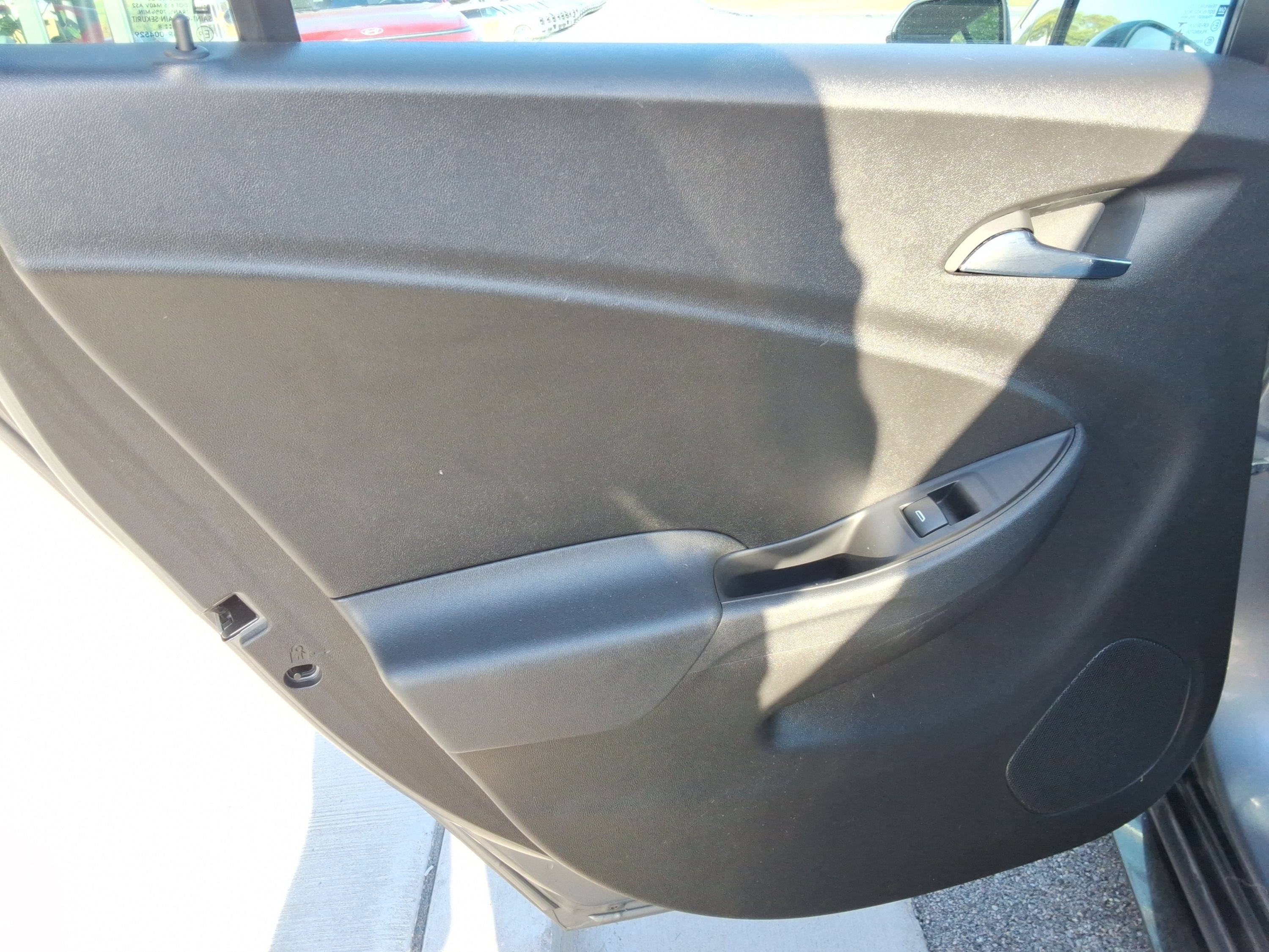 Used 2018 Chevrolet Volt LT FWD image 35