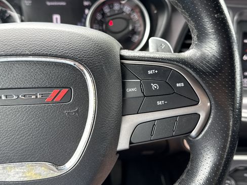 Used 2019 Dodge Challenger R/T RWD image 15