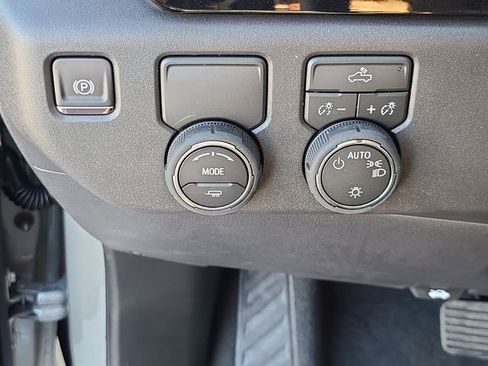 New 2026 Chevrolet Silverado 1500 LT image 24