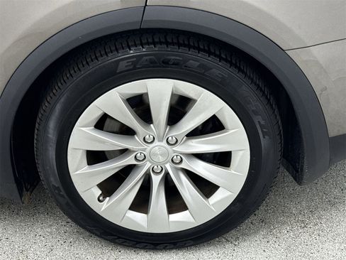 Used 2016 Tesla Model X 90D image 39