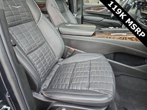 Used 2024 Cadillac Escalade ESV Sport Platinum image 18