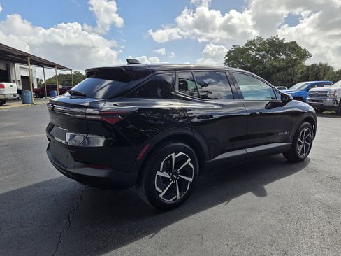 Used 2025 Chevrolet Equinox EV LT image 9