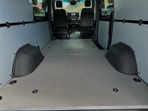 Used 2024 Mercedes-Benz Sprinter 144 Cargo image 16