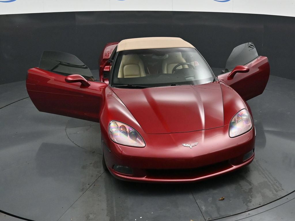 Used 2006 Chevrolet Corvette Convertible w/ Preferred Equipment Group RWD image 34