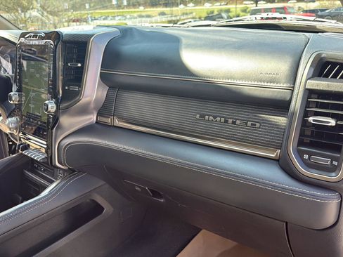 Used 2019 RAM 1500 Limited AWD/4WD image 34