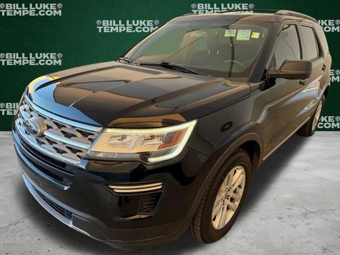 Used 2018 Ford Explorer XLT image 8