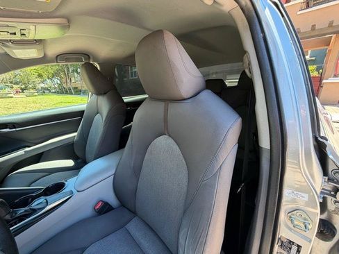 Used 2019 Toyota Camry LE w/ Carpet Mat Package FWD image 61