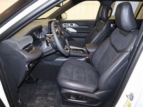 New 2026 Ford Explorer ST w/ Sun And Sound Package image 12