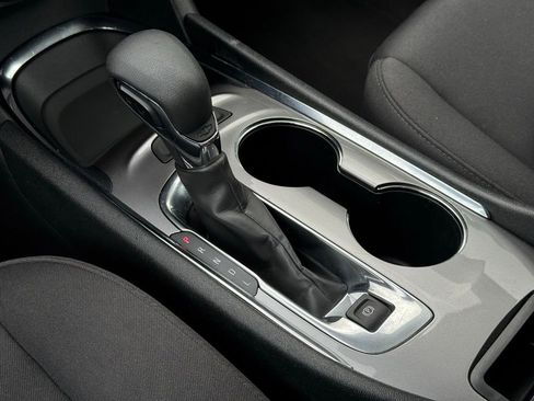 Used 2024 Chevrolet Malibu LT FWD image 30