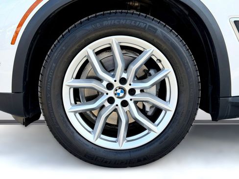 Used 2019 BMW X5 xDrive40i image 12