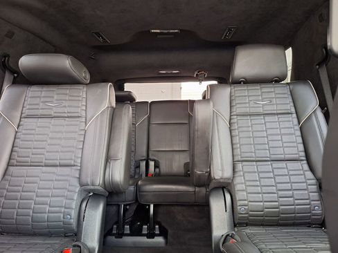 Used 2023 Cadillac Escalade Sport Platinum w/ Heavy-Duty Trailer Package AWD/4WD image 6
