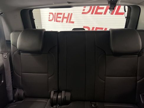 Used 2018 Chevrolet Tahoe LT AWD/4WD image 16