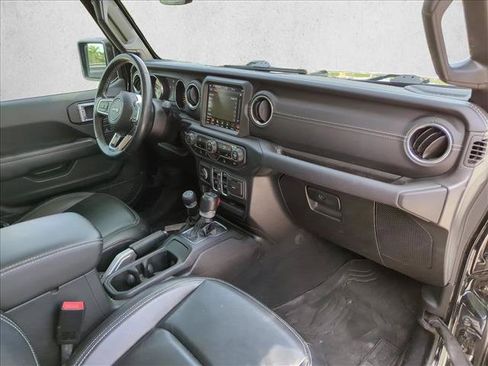 Used 2021 Jeep Gladiator Overland w/ Popular Equipment Package AWD/4WD image 23