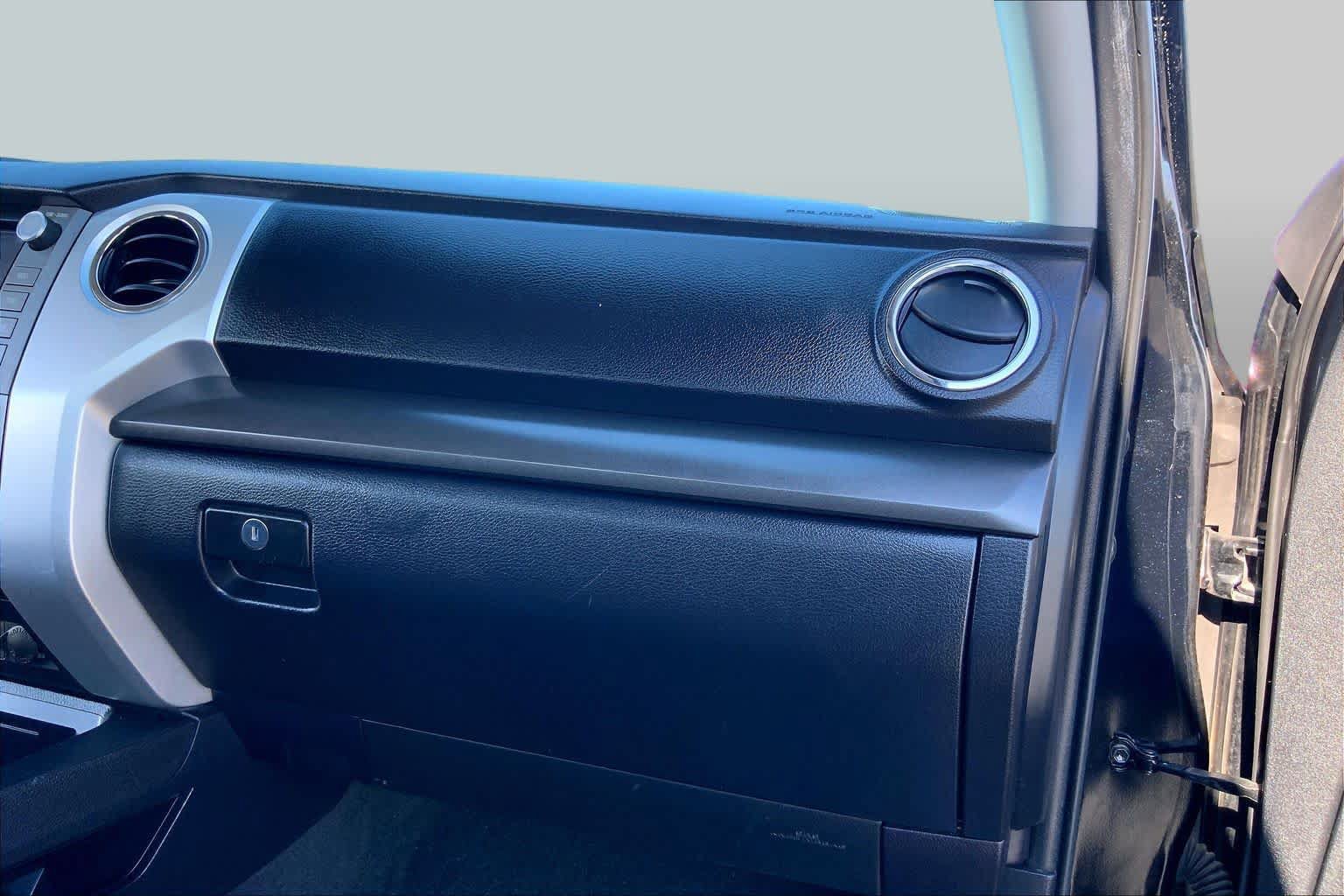 Used 2021 Toyota Tundra SR5 RWD image 18