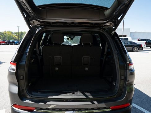 New 2025 Jeep Grand Cherokee L Laredo w/ Luxury Tech Group I RWD image 9