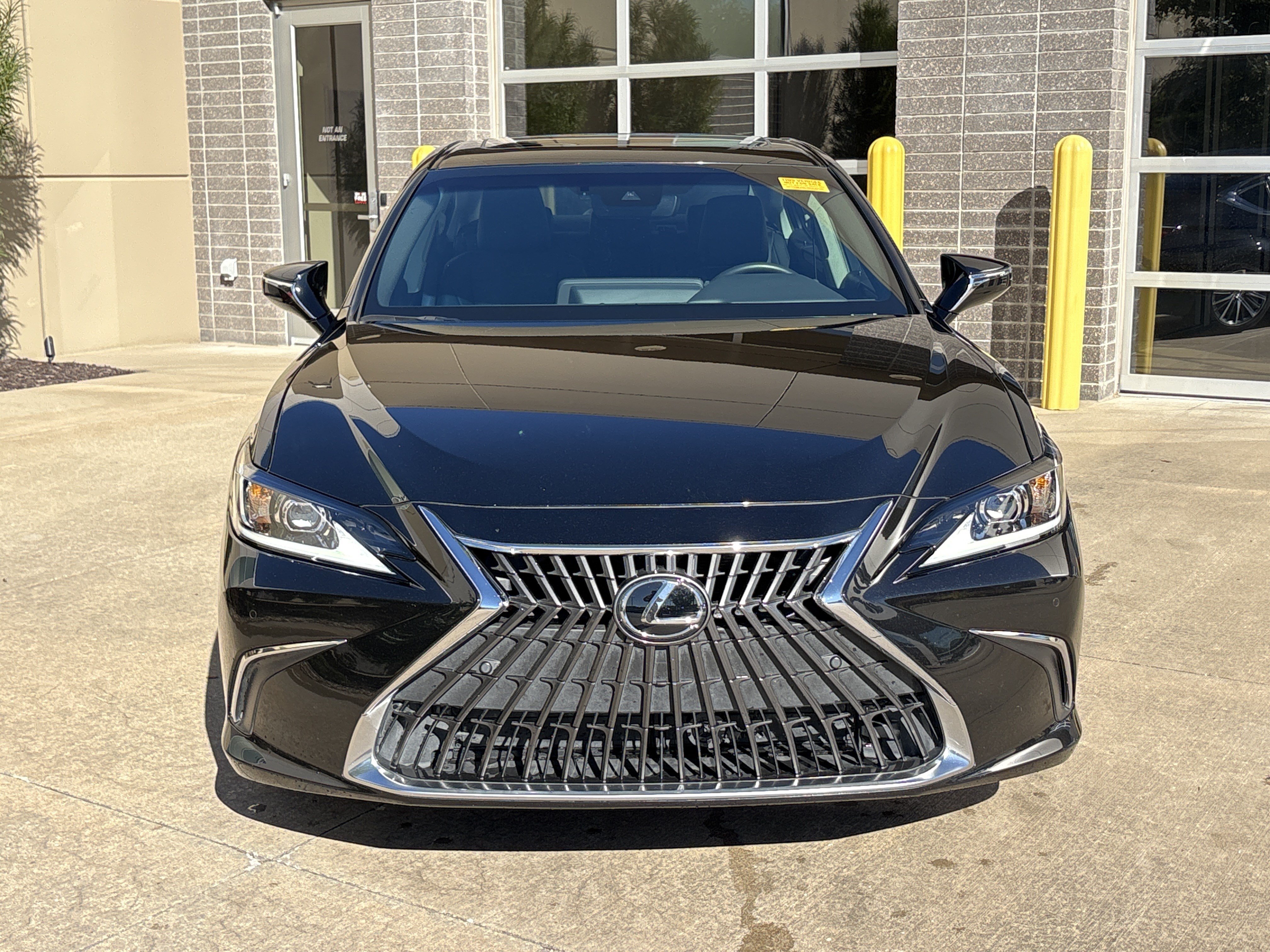 Used 2025 Lexus ES 300h w/ Premium Package FWD image 24