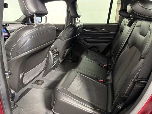 Certified 2023 Jeep Grand Cherokee Altitude AWD/4WD image 21