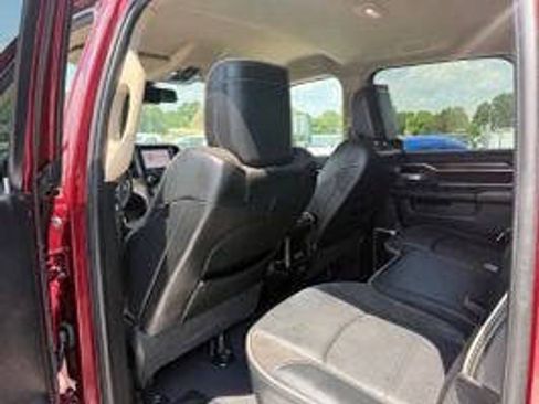 Used 2022 RAM 3500 Laramie AWD/4WD image 11