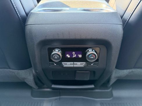 Used 2025 Buick Enclave Avenir AWD/4WD image 27