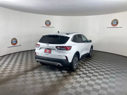 Used 2022 Ford Escape SEL image 17