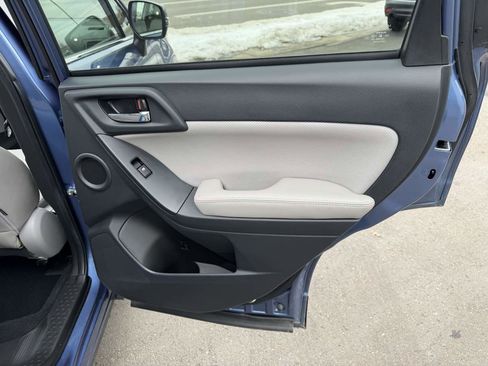 Used 2015 Subaru Forester 2.5i Touring w/ Popular Package #2 image 17