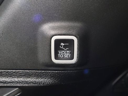 Used 2023 Jeep Grand Cherokee Altitude image 20