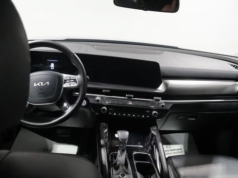 Used 2025 Kia Telluride S AWD/4WD image 17