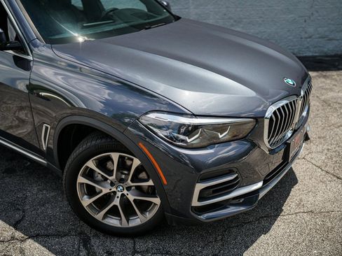 Used 2022 BMW X5 xDrive40i w/ Premium Package image 7