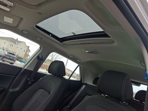 New 2026 Hyundai Venue SEL image 15