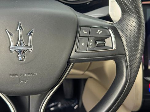 Used 2022 Maserati Quattroporte Modena Q4 image 26