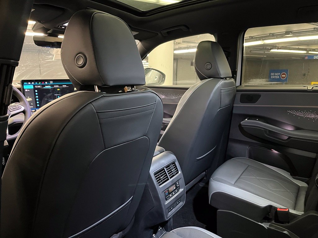New 2027 Volkswagen Atlas SEL R-Line AWD/4WD image 20