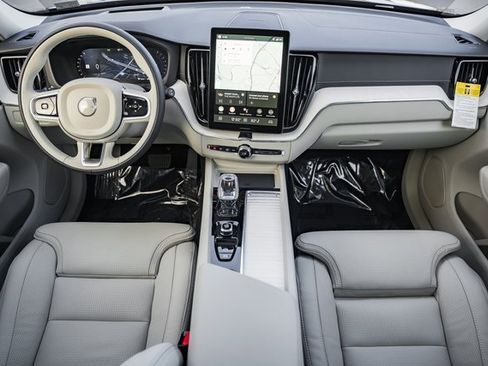 New 2026 Volvo XC60 B5 Ultra w/ Protection Package Premier image 20