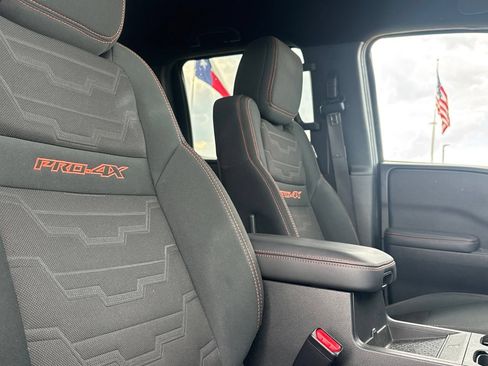 Used 2022 Nissan Frontier PRO-4X AWD/4WD image 30