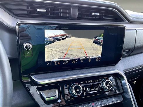 Used 2024 GMC Sierra 1500 Denali w/ Denali Reserve Package AWD/4WD image 17