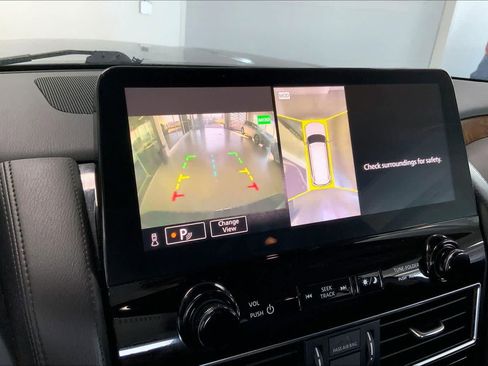 Used 2022 Nissan Armada SL w/ Captain's Chairs Package image 23