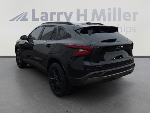 New 2026 Chevrolet Trax ACTIV image 3