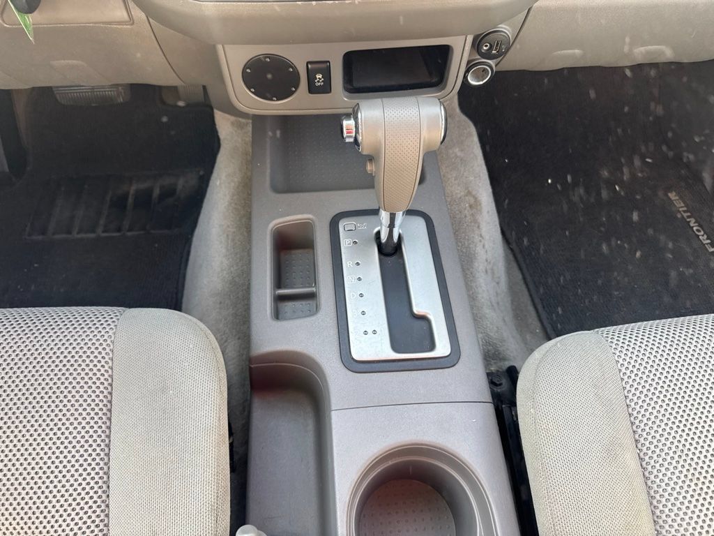 Used 2018 Nissan Frontier SV RWD image 16