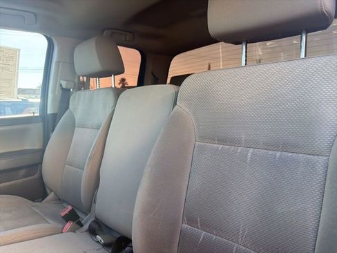 Used 2017 Chevrolet Silverado 1500 LT w/ Texas Edition image 7