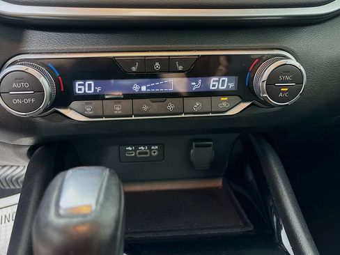 Used 2020 Nissan Altima 2.5 SV AWD/4WD image 17
