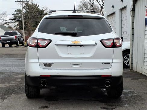Used 2017 Chevrolet Traverse Premier image 4