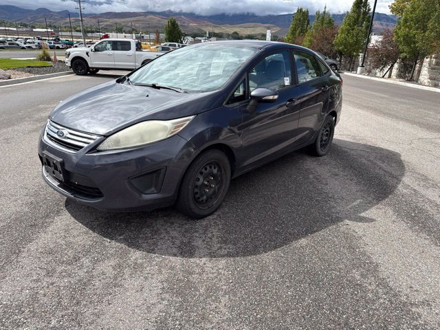 Used 2013 Ford Fiesta SE FWD image 1