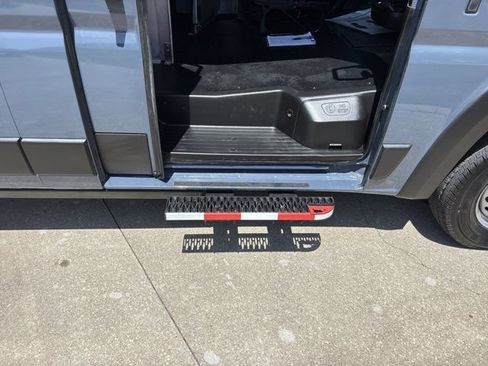 Used 2024 RAM ProMaster 3500 FWD image 5