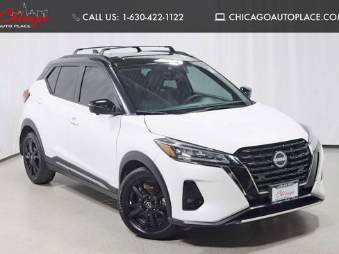 Used 2023 Nissan Kicks SR w/ SR Premium Package FWD image 1