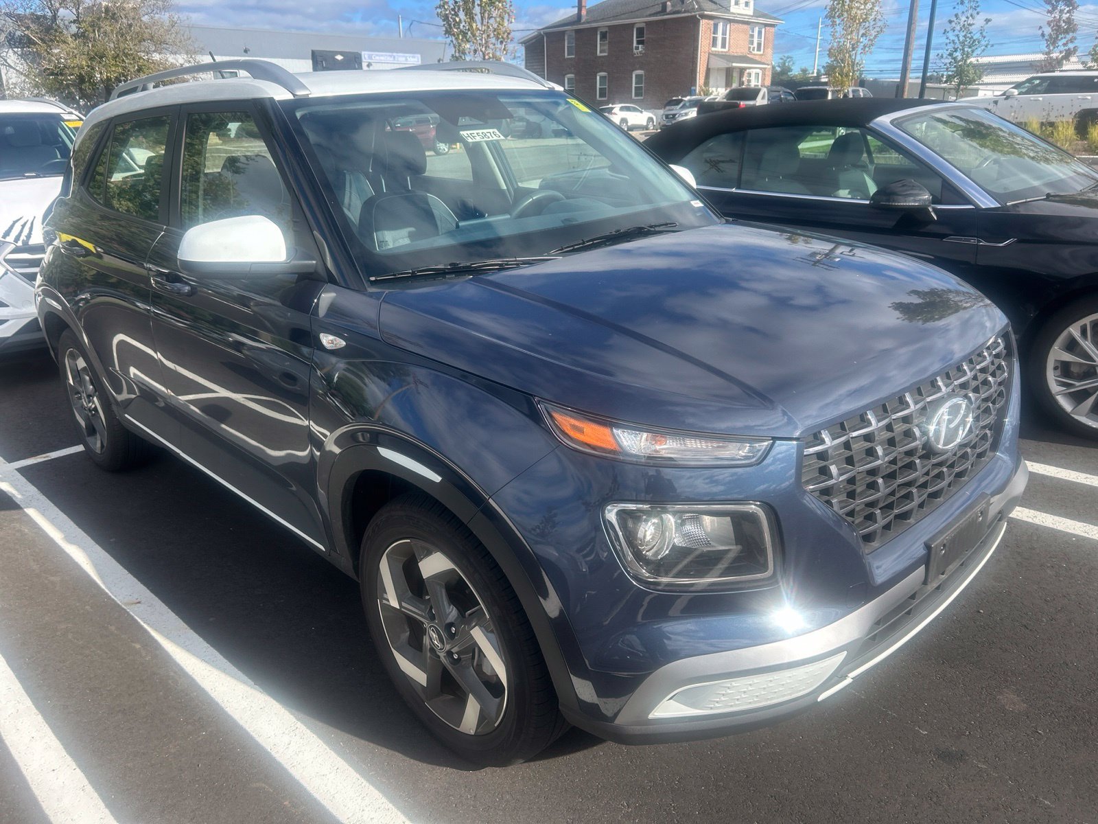 Certified 2026 Hyundai Venue SEL FWD image 2