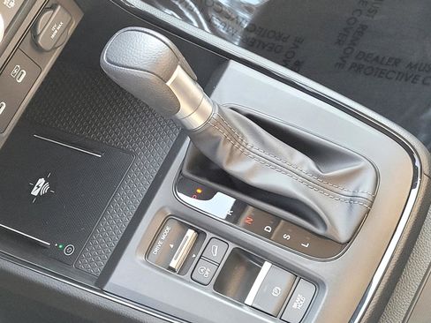 Used 2026 Honda CR-V LX image 23