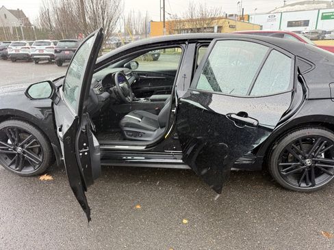 New 2026 Toyota Camry SE Nightshade image 18