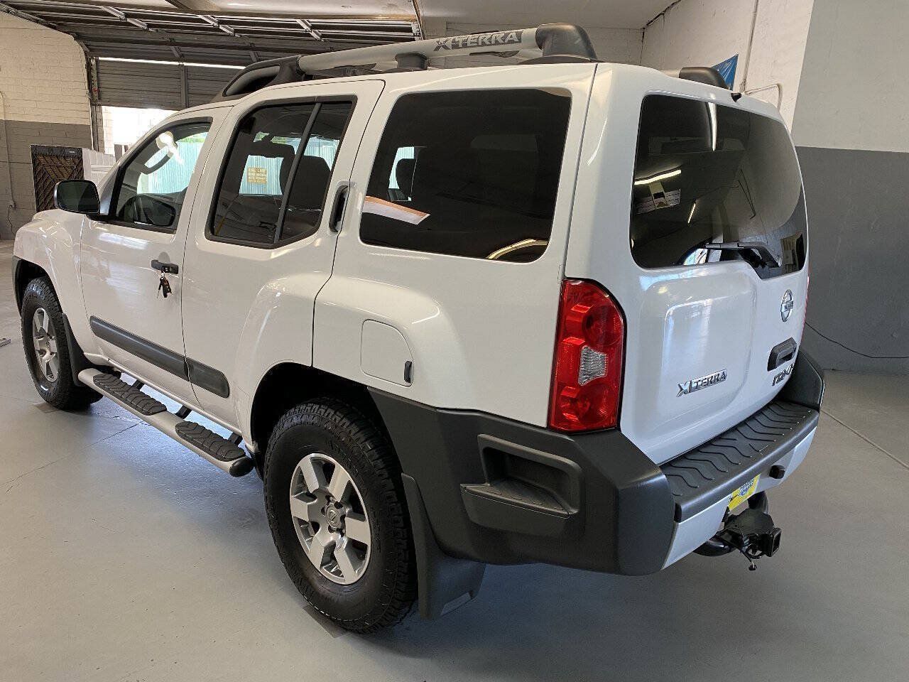 Used 2012 Nissan Xterra PRO-4X w/ Pro-4x Leather Pkg AWD/4WD image 4