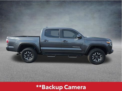 Used 2022 Toyota Tacoma TRD Off-Road w/ Technology Package RWD image 4