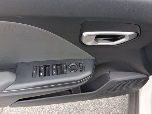 Used 2025 Kia K4 LXS image 10